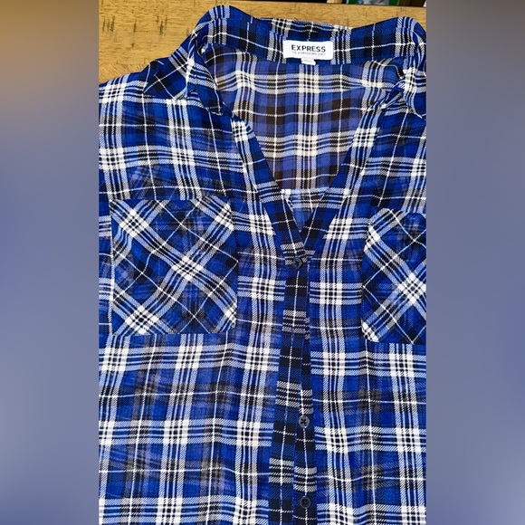 ▪️  Express Plaid, Sheer, Portofino Button-Down Blouse - size Medium - Picture 13 of 15